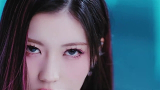 تیزر منتشر شده از آسا برای موزیک ویدیو SHEESH