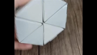 زعفران نیم گرمی سوپر نگین در بطری شیشه ای همراه پک - آناقاین