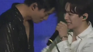 وقتی با بابات بری کنسرت: (با صدای کم گوش‌کنید از من گفتن! :خنده:)