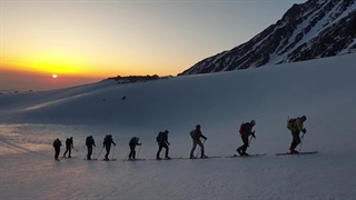 کوهنوردی با اسکی