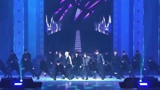 اجرای STRAY KIDS آهنگ Booster در فن میتینگ 2024 (SKZ magic school)♡♡