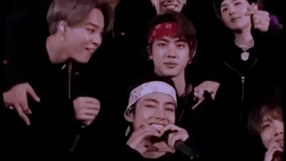 نمی تونم چشمام از روت بردارم