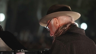 اجرای زنده موسیقی پیانو در سمرقند