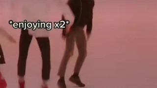 Lee know and Hyunjin prank