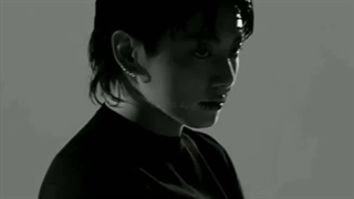 "تو یه ادم دورویی!.."