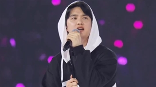 اجرای جدید Medley آهنگ های Wolf - Growl - Love Me Right - Call Me Baby و ... از اکسو در سانس دوم فن میتینگ 12 سالگی در سئول 2024
