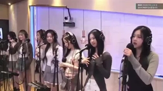 صبحتون بخیر عشقام اجرای اهنگ sheesh در برنامه رادیویی MBC FM4U Noon's