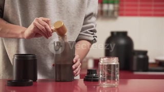 حقایق پشت پرده مصرف مکمل کراتین|کراتین چه تاثیری روی بدن میذاره؟