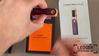 ویدیو آنباکس لجر نانو اس پلاس 2024 رنگ رتروگیمینگ