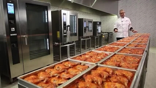 پخت 400 قطعه مرغ در فر 20 طبقه بروج