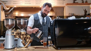 اموزش باریستا پارت(26)روش تهیه شیر قهوه یونانی