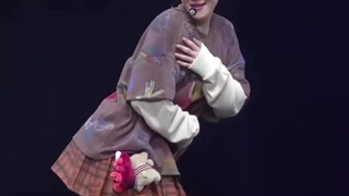 من وقتی از نزدیک ببینمش از خوشحالی میکشمش:))))))))))