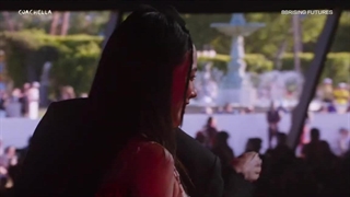 کات اجرای جکسون به عنوان مهمان همراه BIBI و Number_i در کوچلا