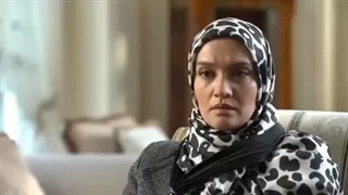 دانلود سریال بر سر دوراهی