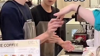 مخ زنی در کافه ⁦;⁠-⁠)⁩