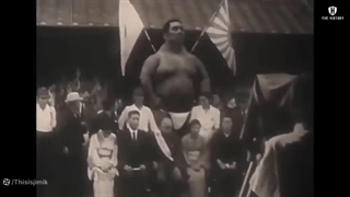 فیلم واقعی از رژه ارتش ژاپن به همراه انسانهای غول افتخاری کشورشان ۱۹۲۹__