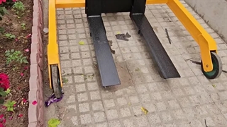 جک پالت سطح ناهموار 09121482996 اولین تولید کننده جک پالت سطح ناهموار در کل کشور جک پالت چرخ فرقونی جک پالت چرخ بادی