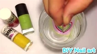 طرح ناخن رنگین کمانی بسیار زیبا و جذاب