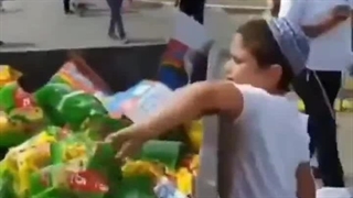 شهرک نشینان مهربان صهیو نیستی بیگناه