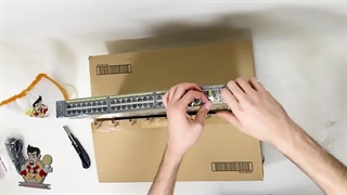 آنباکس سوئیچ سیسکو WS-C2960G-48TC-L