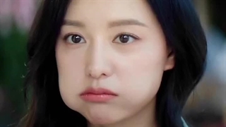 جوری که هه این جدی به نظر می رسید ولی کیوت بود ( کیدراما ملکه اشک ها )