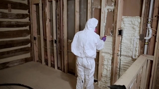 تزریق پلی اورتان به دیواره ساختمان