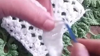 ویدئو آموزش گام به گام بافت شال فانتزی با طرح برگ