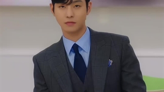 من که دارم با سریالا م لذت میبرم و امتحانات خرداد ماه شروع میشه:(سریال خاستگاری تجاری )