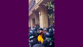 پلیس برلین اعتراضات فلسطین را با خشونت سرکوب کرد !!