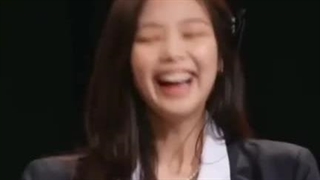 این همون دختریه که بهش هیت میدین:)