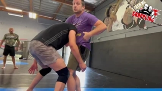 [BJJ] [NoGi] اصول قفل گیوتین گردن در حالت سرشاخ! (Coach Brian)