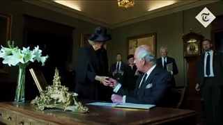 عصبانیت پرنس چارلز از خودنویس جوهرپس داده !!