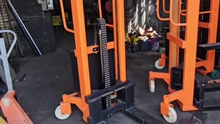 استاکر برقی 3 تن سوپر تقویت 09121482996 آسیا یدک تناژ مفید 2600 کیلو استاکر دستی لیفتراک دستی با گارانتی