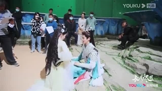 پشت صحنه تا پایان ماه لطفاازصاحب میکس حمایت کنیدتوضیحات مهم