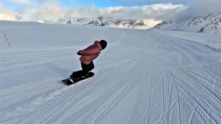 نمایش زیبا اسکیت روی برف