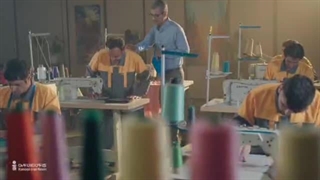 ایرج الهی بازیگر در نقش خیاط در تیزرحامی خانواده