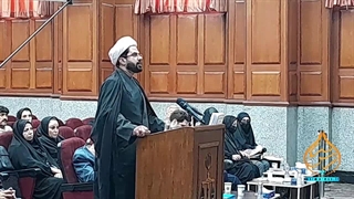 محمد حتنیف نژاد از ایجاد کنندگان سازمان که در لبتدا  عقاید افراطی در مورد رابطه زناشویی و همین افراط نبدیل شد به تفریط