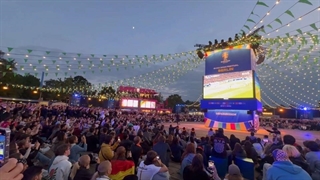 واکنش مردم شهر مونیخ به گل سوم آلمان به اسکاتلند!