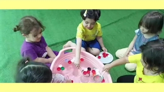 بازی ماهیگیری با درب رنگی بطری،هوش ،تمرکز،سرعت و هماهنگی دست وبدن