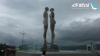 مجسمه عشق باتومی نماد علی و نینو