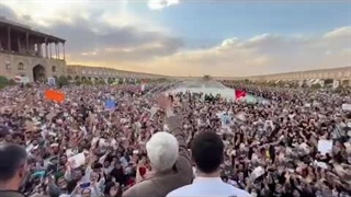 استقبال بی نظیر اصفهانی ها از دکتر سعید جلیلی