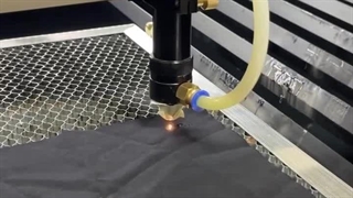 دستگاه برش لیزر پارچه