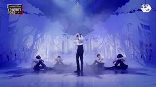 اجرای موزیک شو آهنگ Opening sequence از TXT