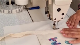 فیلم جذاب از مراحل آماده سازی کیسه پارچه ای تبلیغاتی شرکت مام