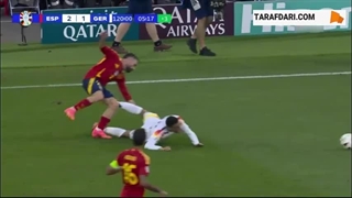 کارت زرد دوم و اخراج از زمین بازی برای دنی کارواخال پس از خطا روی جمال موسیالا (اسپانیا 2-1 آلمان)