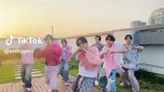 اپدیت تیک تاک انهایپن با (only if you say yes) که تایتل ترک آلبومه:)))ولی خیلی وایب خوبی داره*