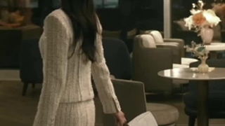 ادیت ملکه اشک ها؛ ★ جرر