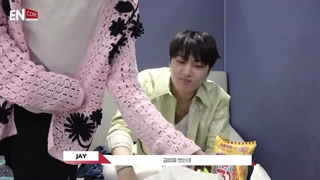 قسمت ۲ پشت‌ صحنه‌ی‌ اجرا‌های‌ آلبوم Dark Blood با زیرنویس فارسی