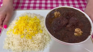 طرز تهیه فسنجون با مرغ