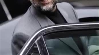 نه از ترک‌بودن مادرش سوءاستفاده کرد، نه کردبودن پدرش